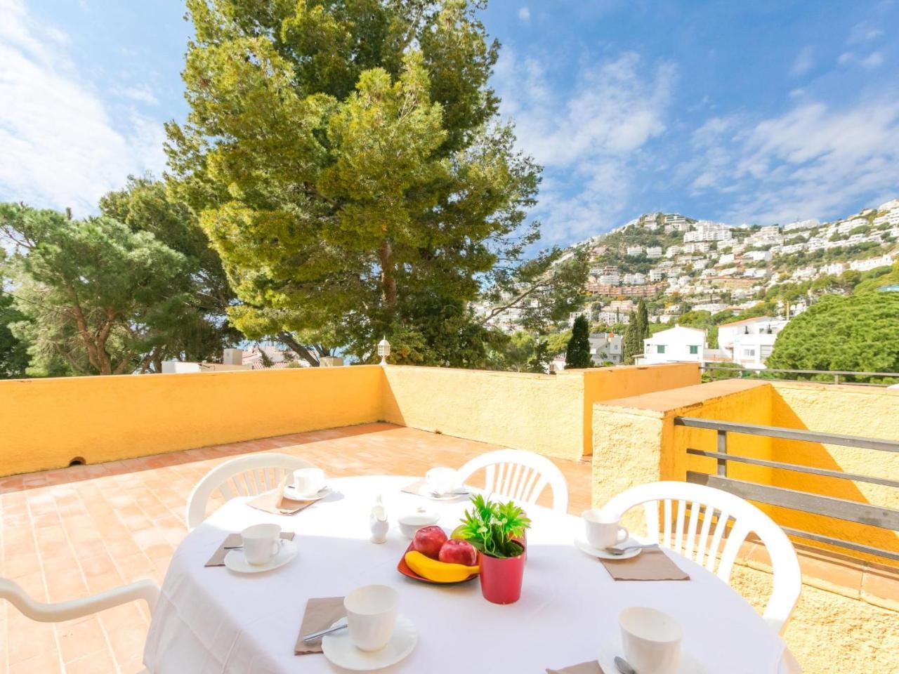 Apartment Velazquez-4 By Interhome Roses Bagian luar foto