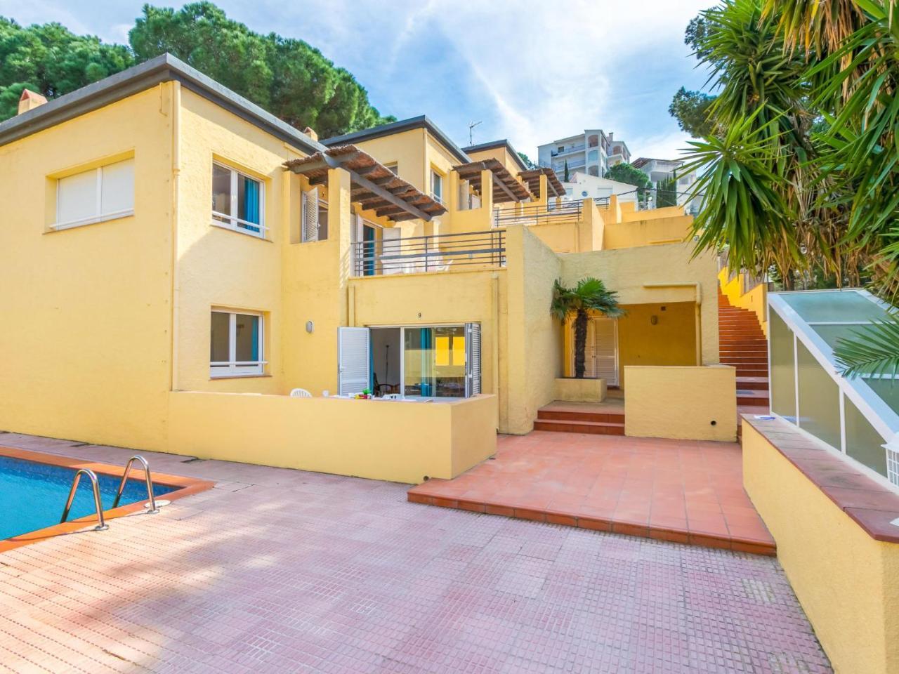 Apartment Velazquez-4 By Interhome Roses Bagian luar foto